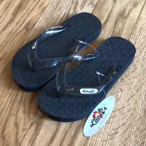Locals size 9 youth NWT